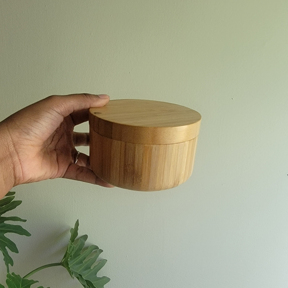 Wooden salt/ spice pinch bowl